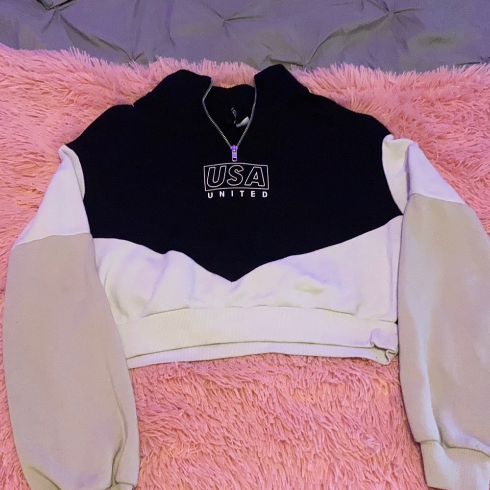 Crop top sweatshirt size XS